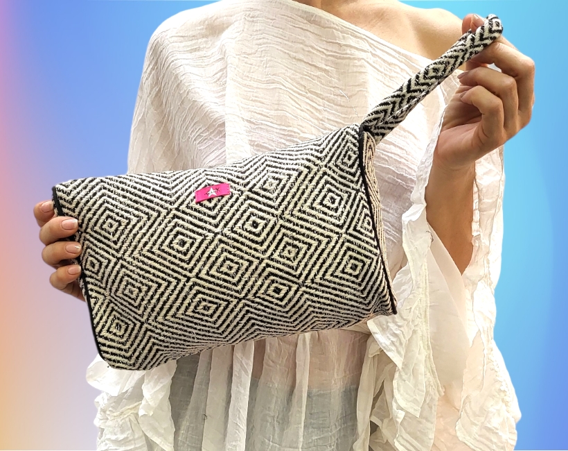 02A BEAUTY BORSA 41 rombi nero avorio argento