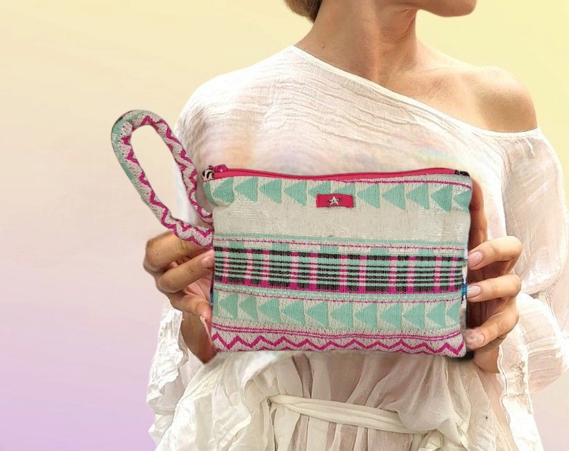 03A BUSTINA PIATTA 61 zig zag acqua fuxia