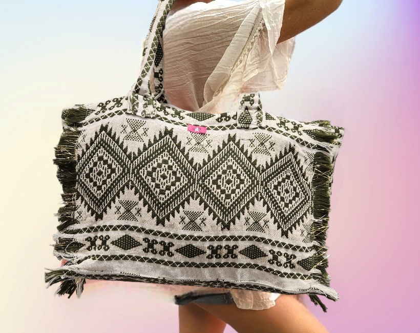 11A SHOPPING FRANGE 52 kilim militare oro