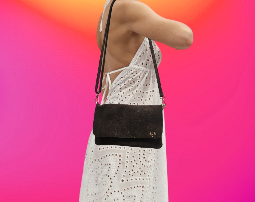 2068 POCHETTE MEDIA ebano suede 523