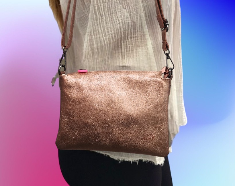 390 POCHETTE bronzo 043