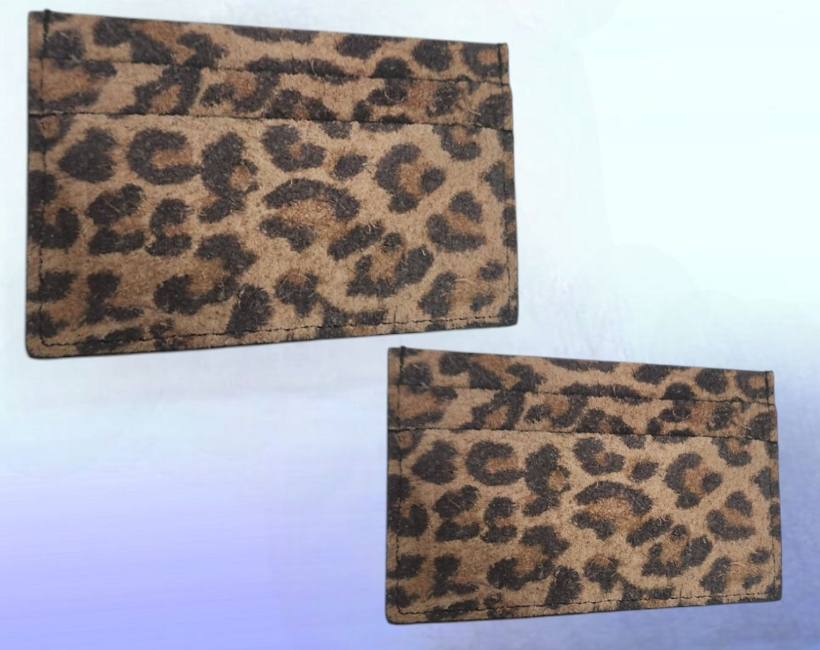 bustina portacarte leopardo suede