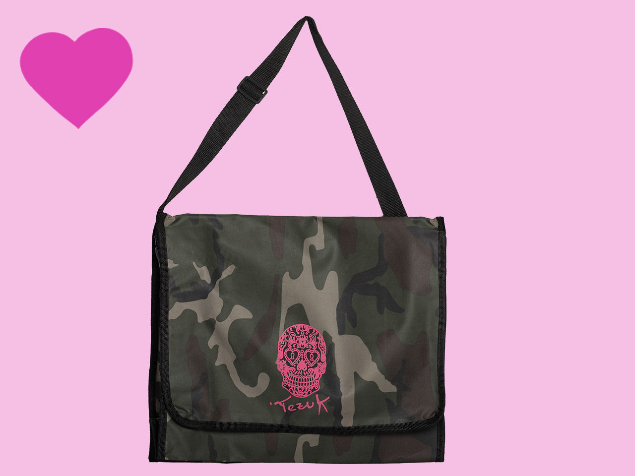 38.01 POSTINA camouflage teschio